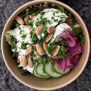 Kyckling och chevresallad