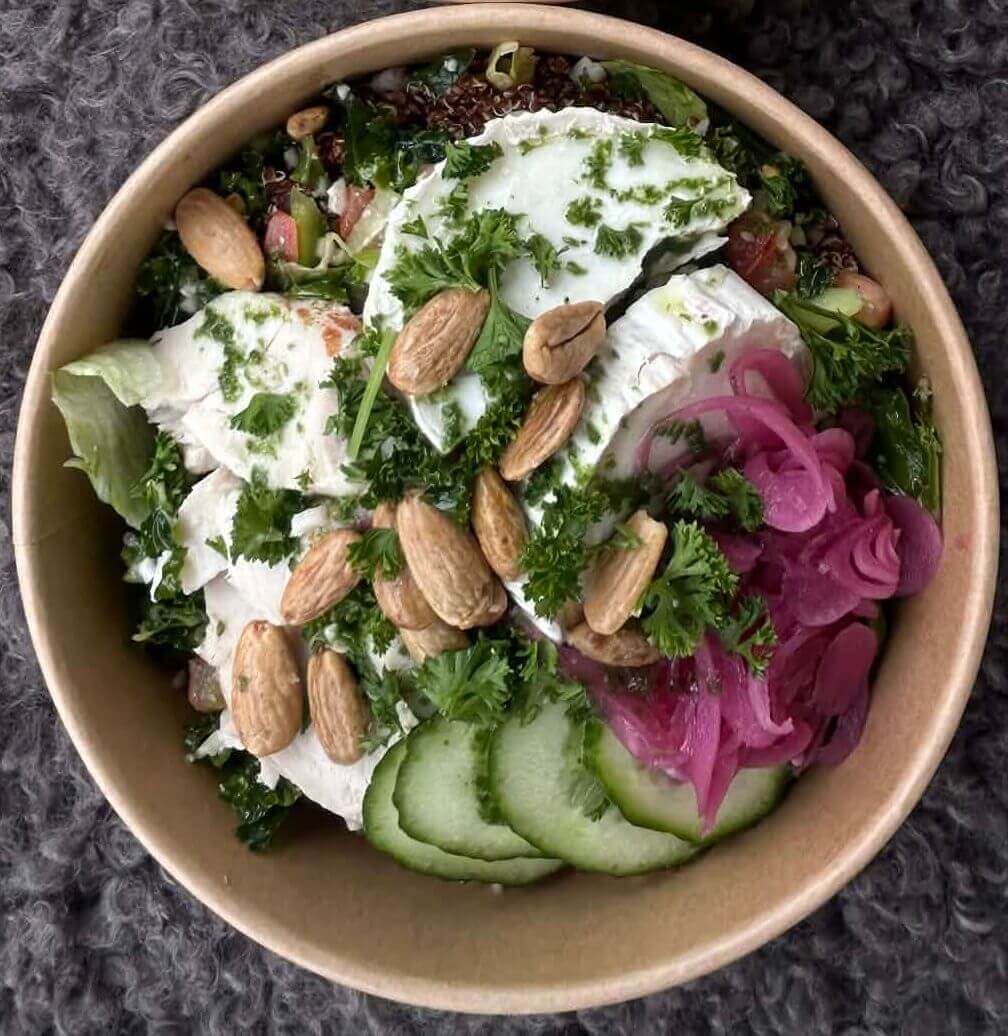 Kyckling och chevresallad